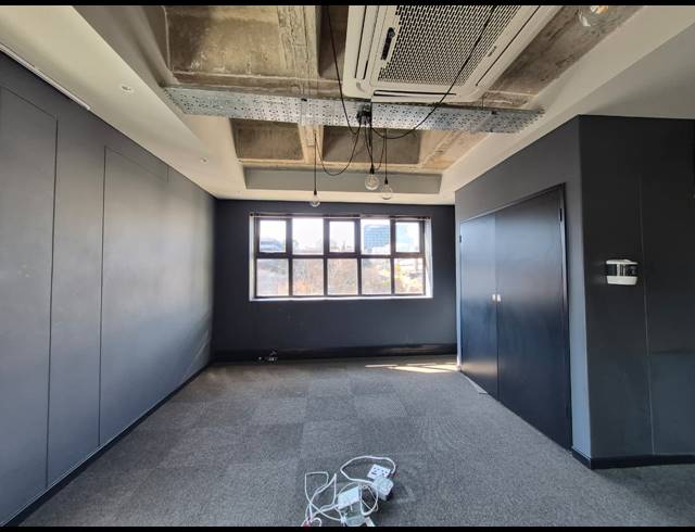 745M² OFFICE FOR SALE IN ROSEBANK